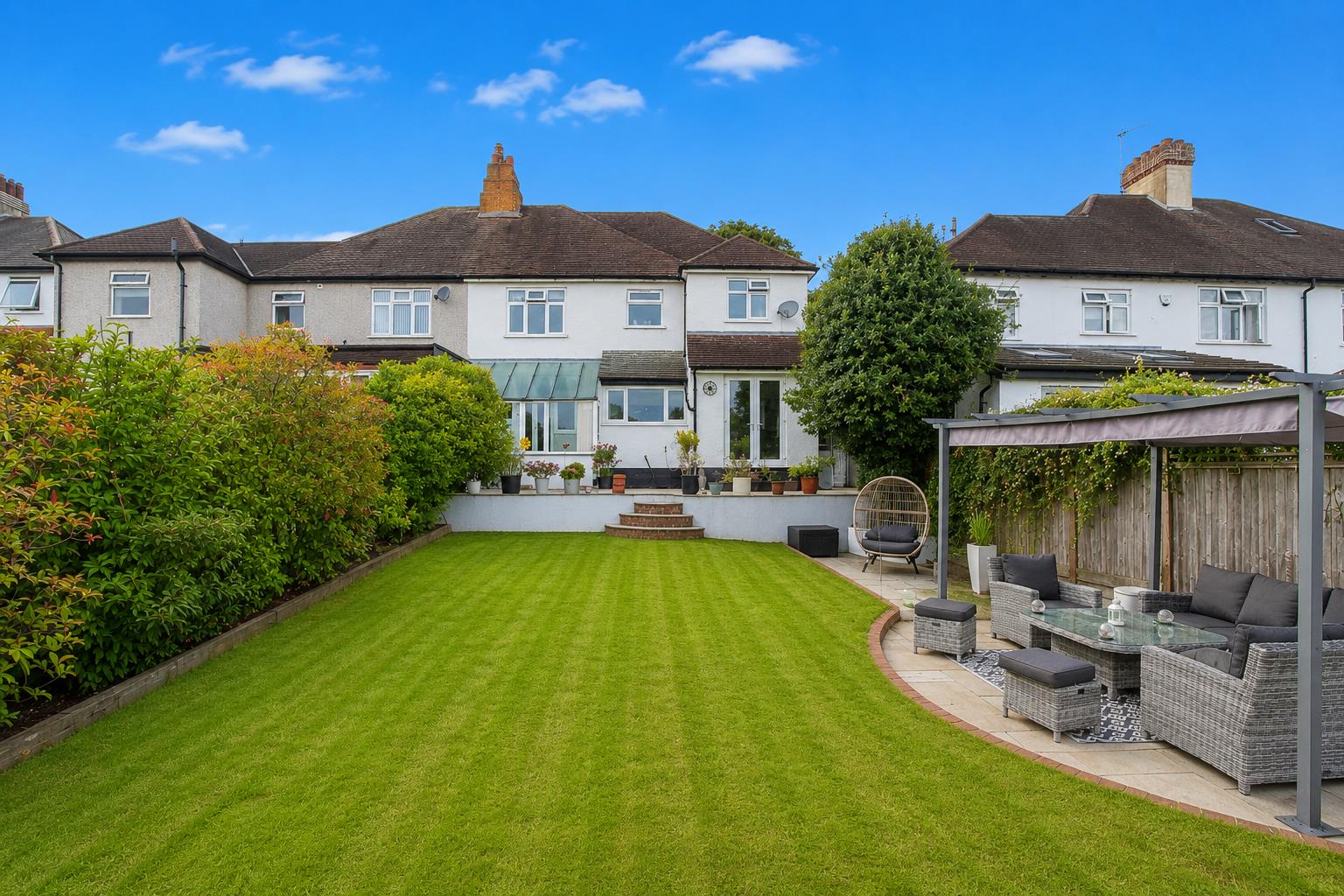 4 bed property in Banstead Road, Carshalton